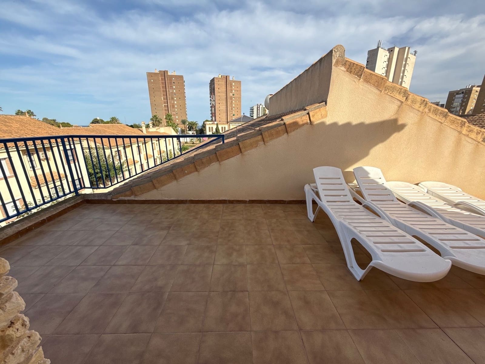 Casa de 4 habitaciones en Dehesa de Campoamor en venta con garaje - 355.000 € (Ref: 9209077)