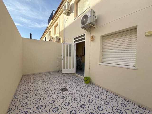 4 bedroom Townhouse for sale in Dehesa de Campoamor, Orihuela with garage - € 355,000 (Ref: 9209077)