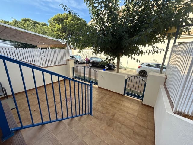 4 bedroom Townhouse for sale in Dehesa de Campoamor, Orihuela with garage - € 355,000 (Ref: 9209077)
