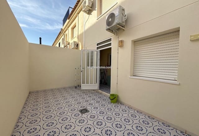4 chambre Maison de Ville à vendre à Dehesa de Campoamor, Orihuela avec garage - 355 000 € (Ref: 9209077)