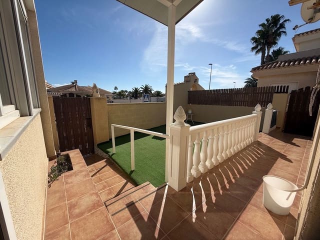 3 sypialnia Dom na sprzedaż w Playa Flamenca, Orihuela z basenem - 239 000 € (Ref: 9232279)