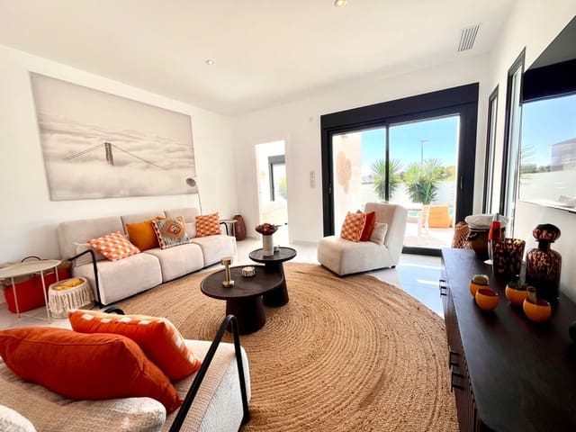 3 makuuhuone Huvila myytävänä paikassa Pinar de Campoverde, Pilar de la Horadada mukana uima-altaan 
autotalli - 431 560 € (Ref: 9235993)