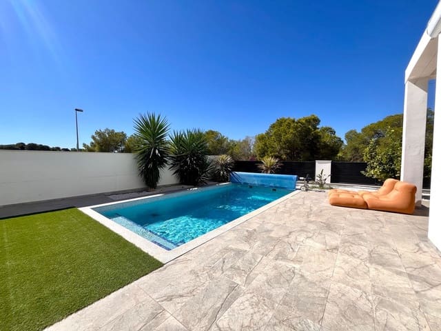 3 makuuhuone Huvila myytävänä paikassa Pinar de Campoverde, Pilar de la Horadada mukana uima-altaan 
autotalli - 431 560 € (Ref: 9235993)