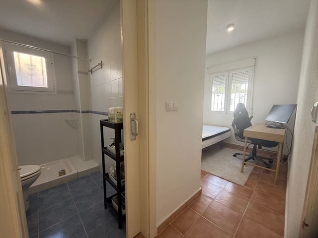 Apartamento de 3 habitaciones en Villamartin, Orihuela en venta con piscina - 185.000 € (Ref: 9235994)