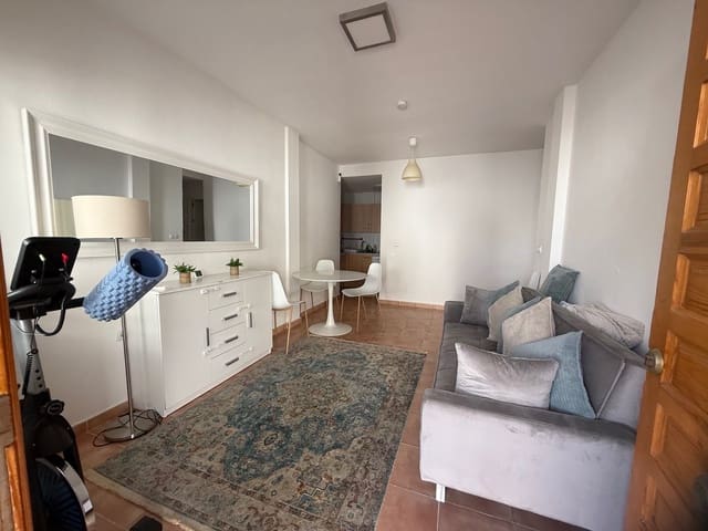 Apartamento de 3 habitaciones en Villamartin, Orihuela en venta con piscina - 185.000 € (Ref: 9235994)
