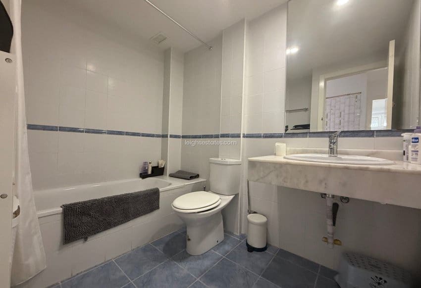 3 quarto Apartamento para venda em Villamartin com piscina - 185 000 € (Ref: 9235994)