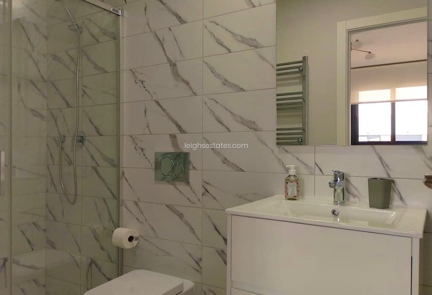 2 bedroom Apartment for sale in Villamartin with pool garage - € 269,000 (Ref: 9353163)