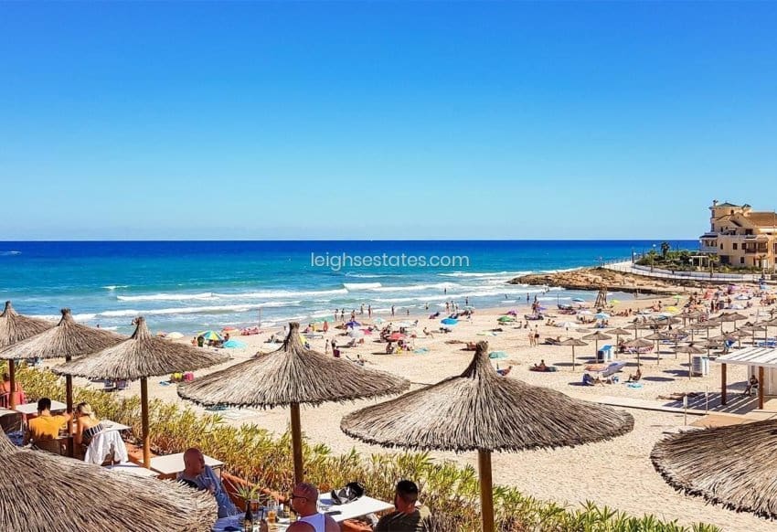 2 bedroom Apartment for sale in Villamartin with pool garage - € 269,000 (Ref: 9353163)