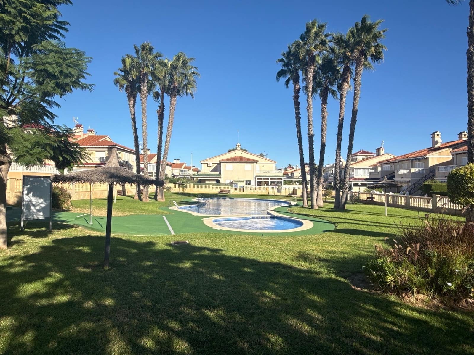 1 bedroom Apartment for sale in Playa Flamenca with pool - € 170,000 (Ref: 9385113)