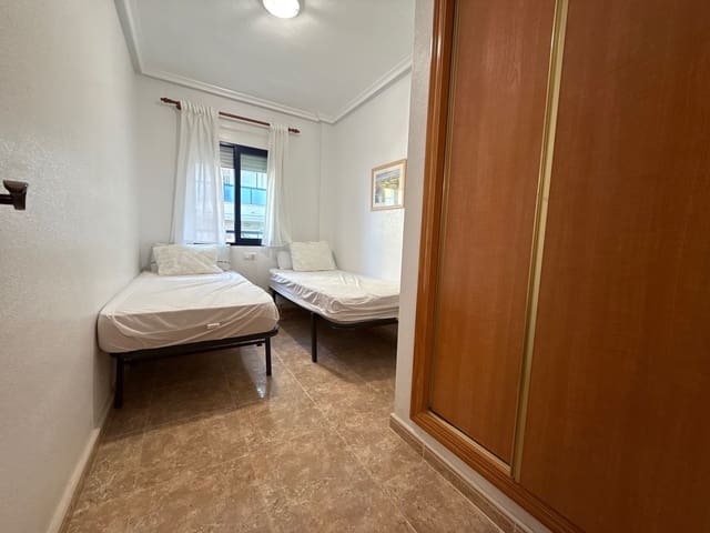 2 makuuhuone Huoneisto myytävänä paikassa Cabo Roig, Orihuela mukana uima-altaan 
autotalli - 185 000 € (Ref: 9395719)