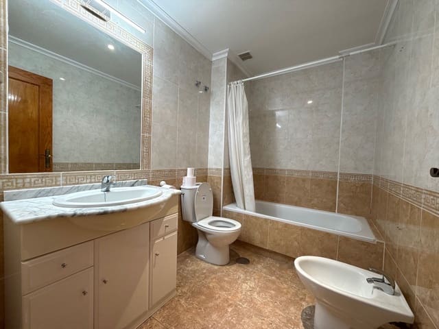 2 makuuhuone Huoneisto myytävänä paikassa Cabo Roig, Orihuela mukana uima-altaan 
autotalli - 185 000 € (Ref: 9395719)