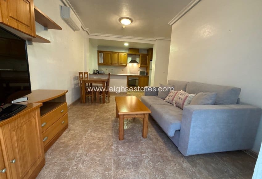 2 makuuhuone Huoneisto myytävänä paikassa Cabo Roig mukana uima-altaan - 185 000 € (Ref: 9395719)