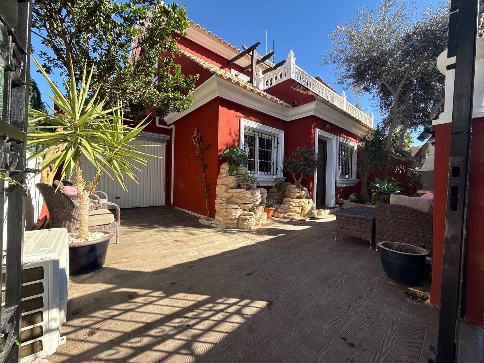 2 soverom Villa til salgs i Villamartin med svømmebasseng garasje - € 239 000 (Ref: 9406221)