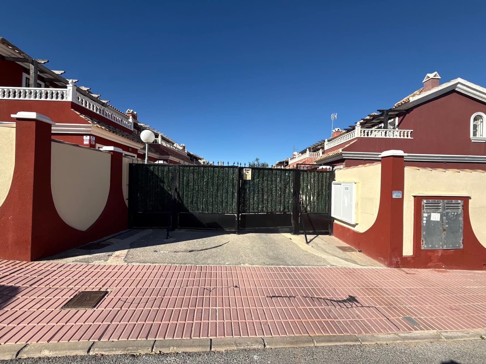 2 soverom Villa til salgs i Villamartin med svømmebasseng garasje - € 239 000 (Ref: 9406221)