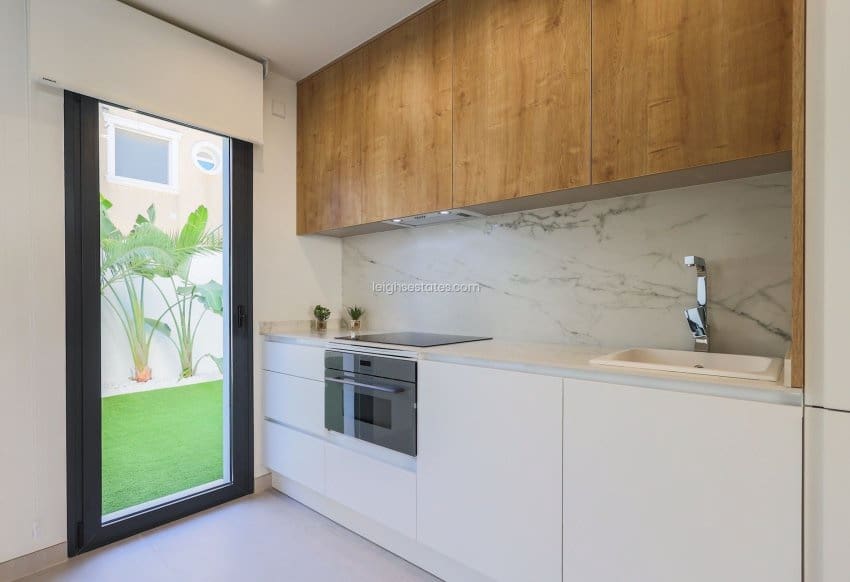 3 slaapkamer Villa te koop in Villamartin met zwembad - € 590.000 (Ref: 9443053)