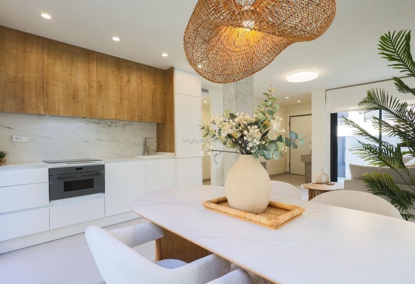 3 slaapkamer Villa te koop in Villamartin met zwembad - € 590.000 (Ref: 9443053)