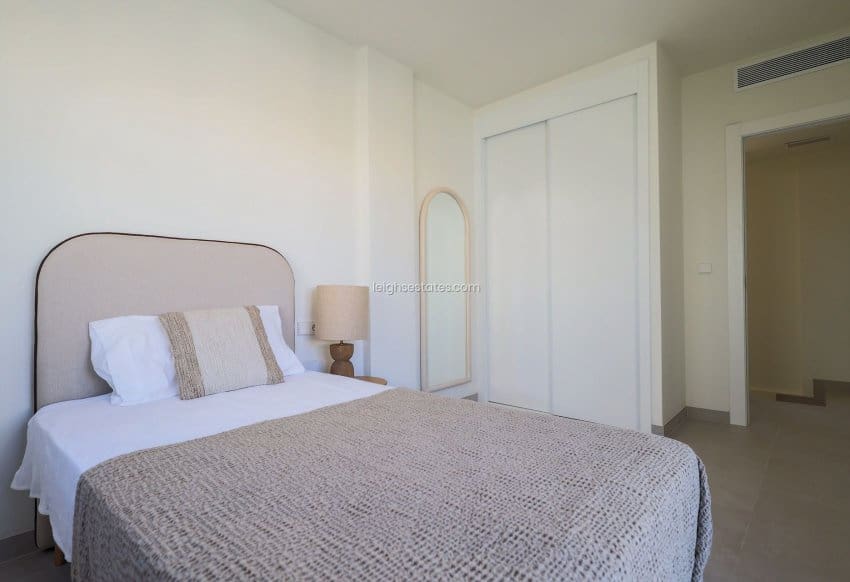 3 slaapkamer Villa te koop in Villamartin met zwembad - € 590.000 (Ref: 9443053)