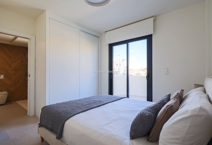 3 slaapkamer Villa te koop in Villamartin met zwembad - € 590.000 (Ref: 9443053)