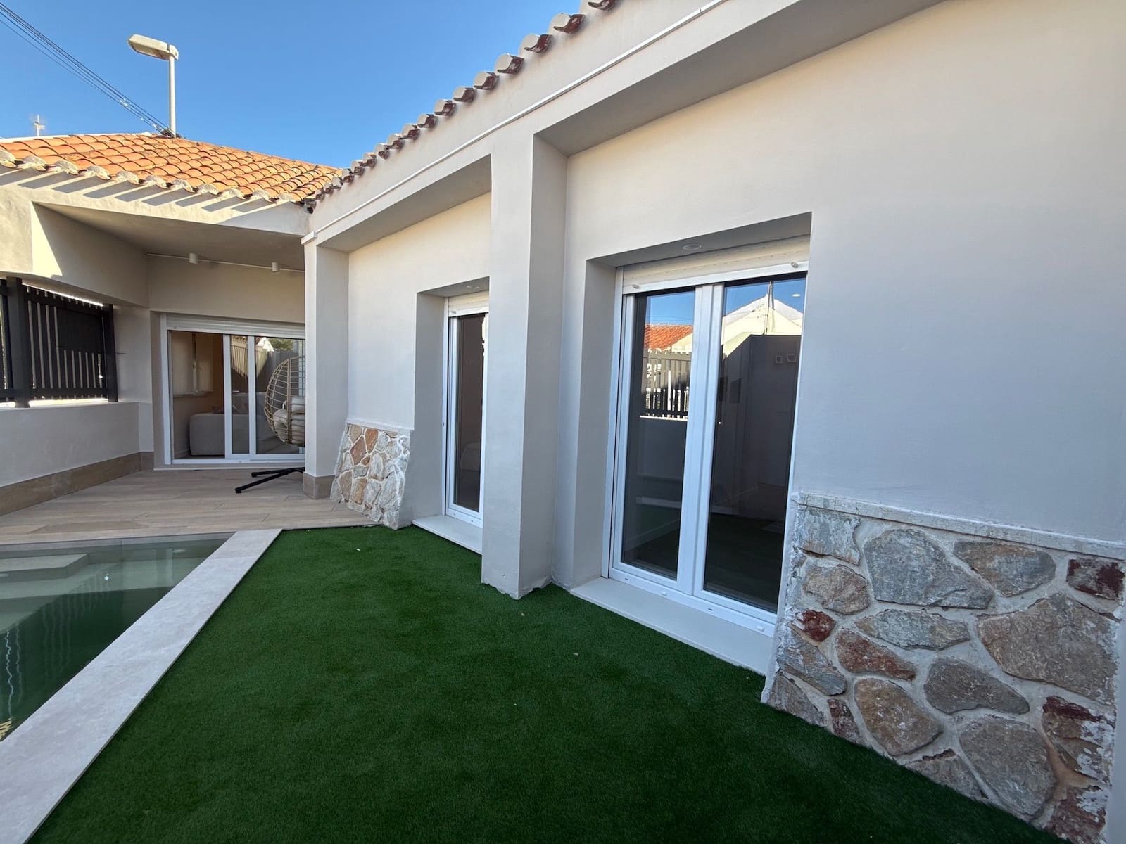 3 quarto Moradia para venda em Santiago de la Ribera com piscina - 365 000 € (Ref: 9474675)