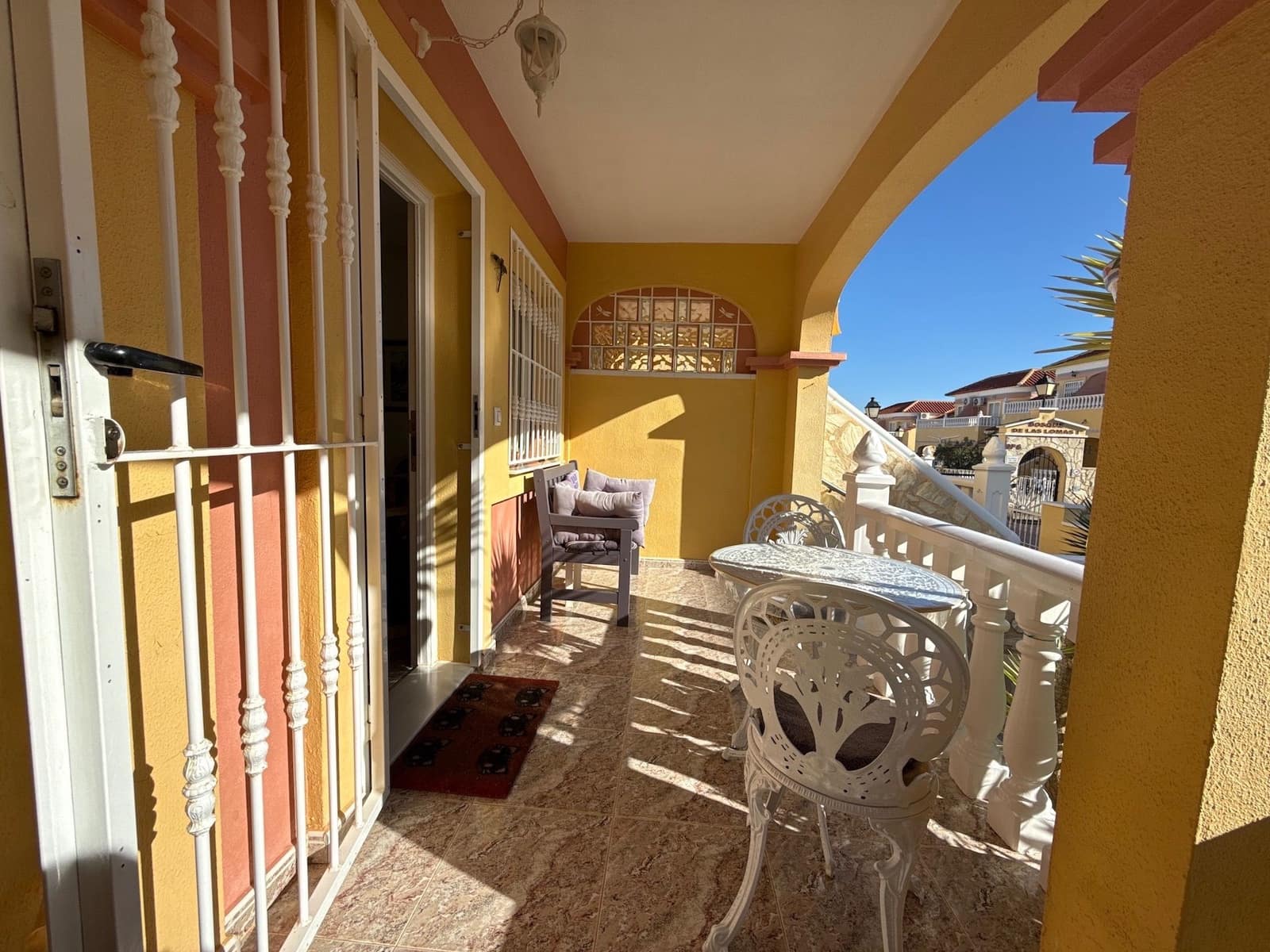 2 bedroom Townhouse for sale in Villamartin with pool - € 155,000 (Ref: 9485141)