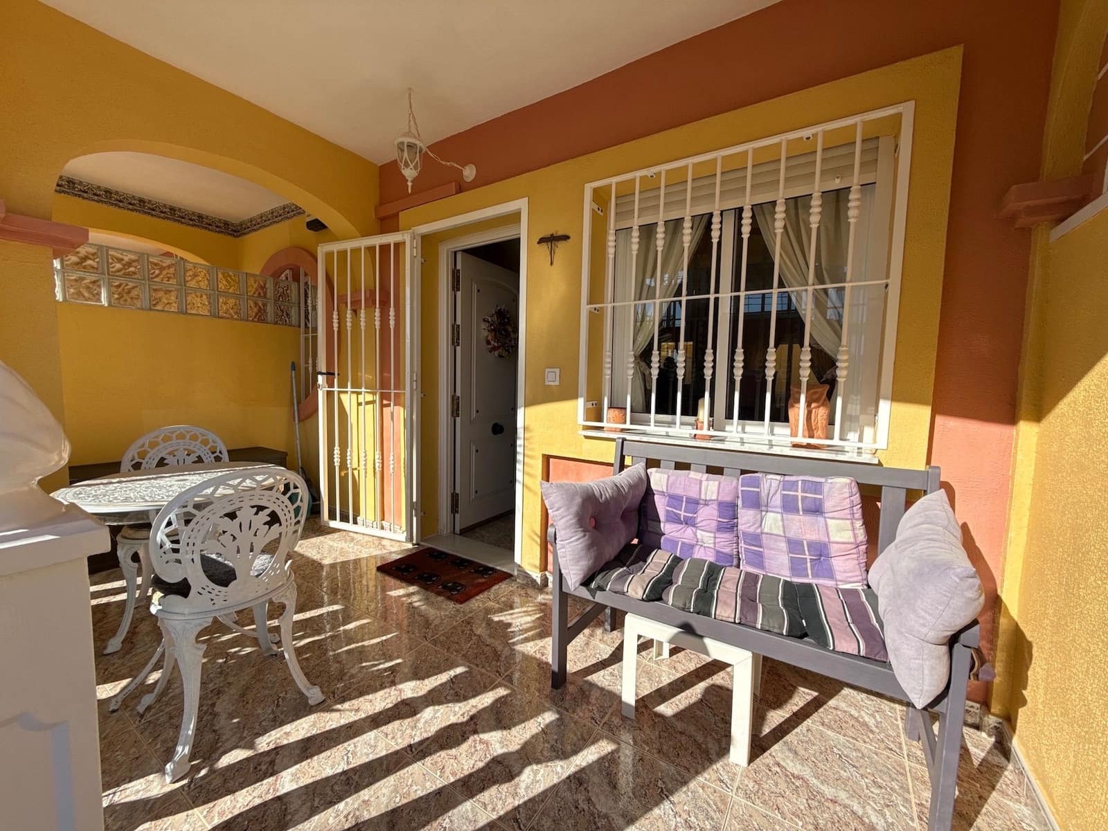 2 bedroom Townhouse for sale in Villamartin with pool - € 155,000 (Ref: 9485141)