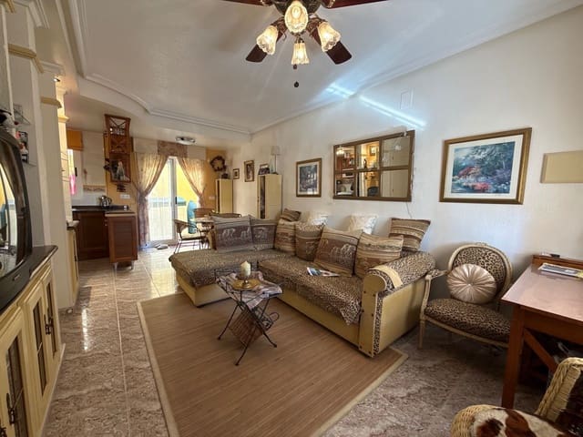 2 soveværelse Byhus til salg i Villamartin, Orihuela med swimmingpool - € 155.000 (Ref: 9485141)