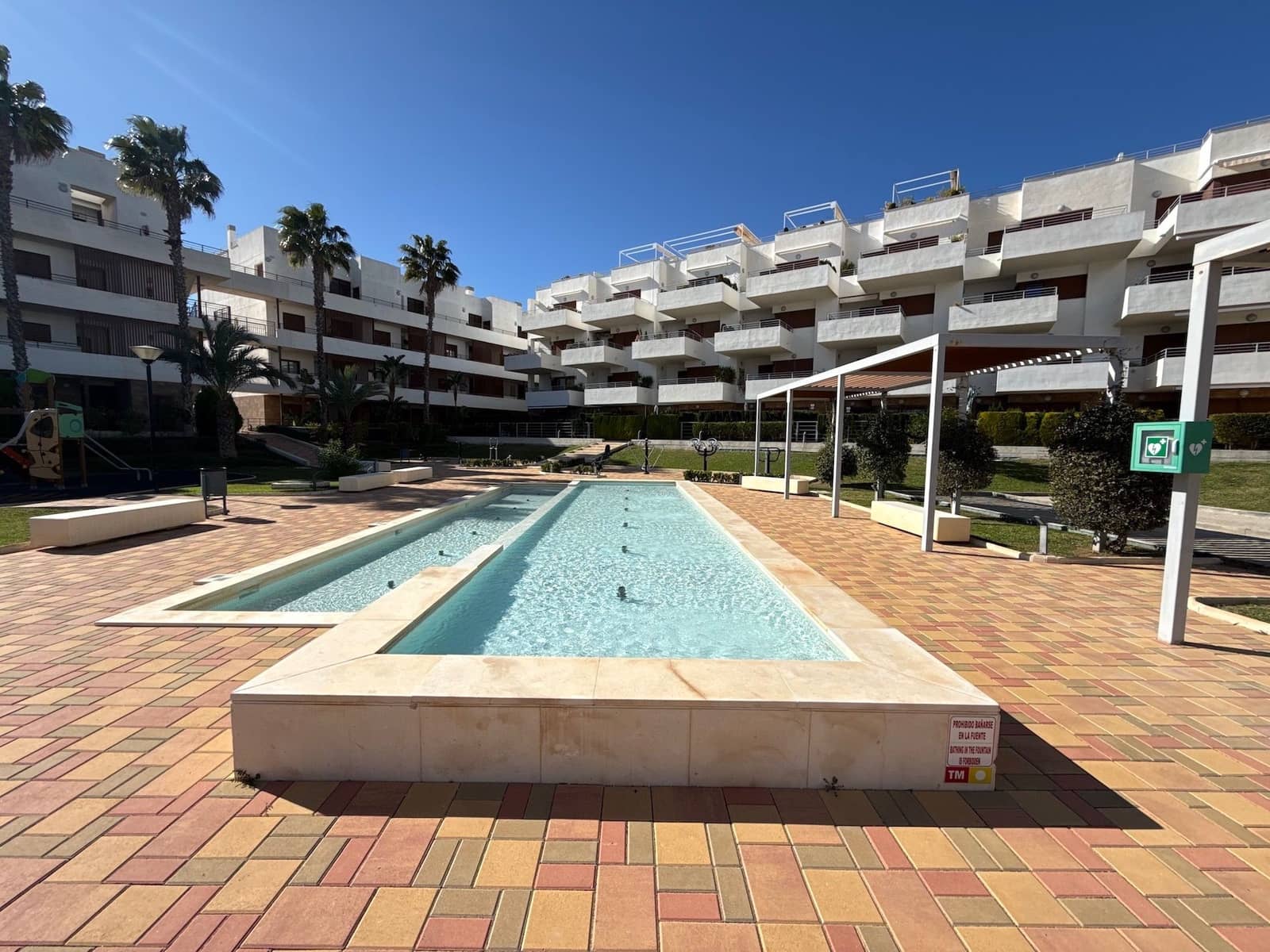 2 Zimmer Apartment zu verkaufen in Orihuela Costa mit Pool - 240.000 € (Ref: 9575635)