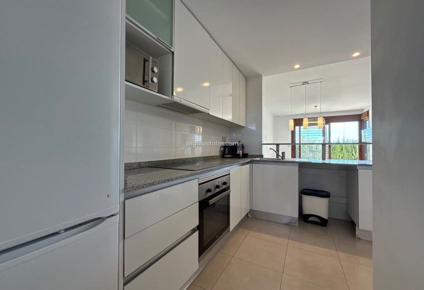 Apartamento de 2 habitaciones en Orihuela Costa en venta con piscina - 240.000 € (Ref: 9575635)