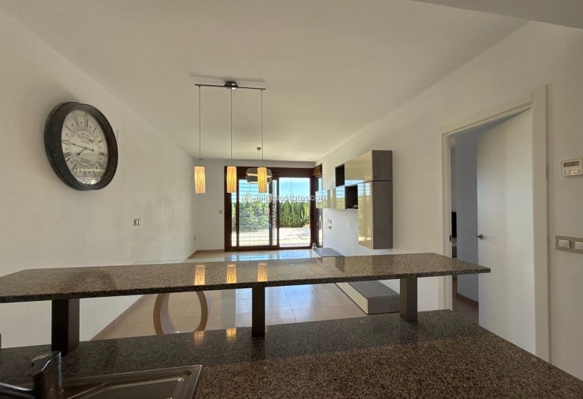 Apartamento de 2 habitaciones en Orihuela Costa en venta con piscina - 240.000 € (Ref: 9575635)