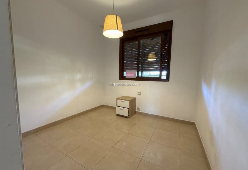 Apartamento de 2 habitaciones en Orihuela Costa en venta con piscina - 240.000 € (Ref: 9575635)