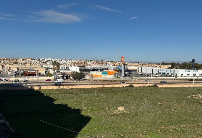 2 bedroom Apartment for sale in Orihuela Costa with pool garage - € 249,000 (Ref: 9578465)