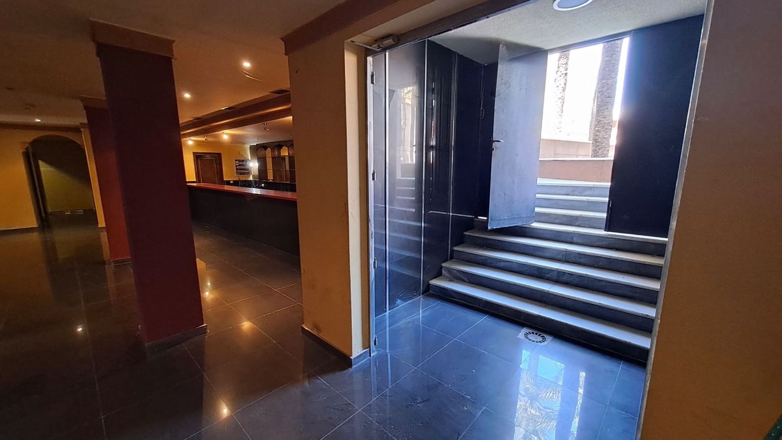 Commercieel te koop in San Miguel de Salinas - € 98.000 (Ref: 9602540)