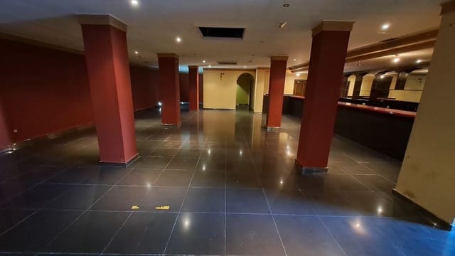 Commercieel te koop in San Miguel de Salinas - € 98.000 (Ref: 9602540)