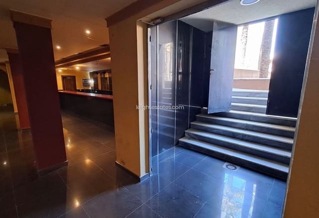 Commercial for sale in San Miguel de Salinas - € 98,000 (Ref: 9602540)