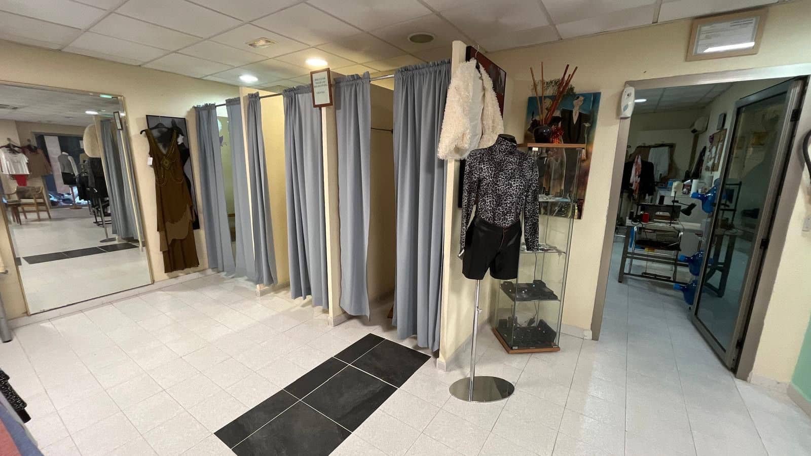 Commerciale in vendita in Torrevieja - 295.000 € (Rif: 9627196)