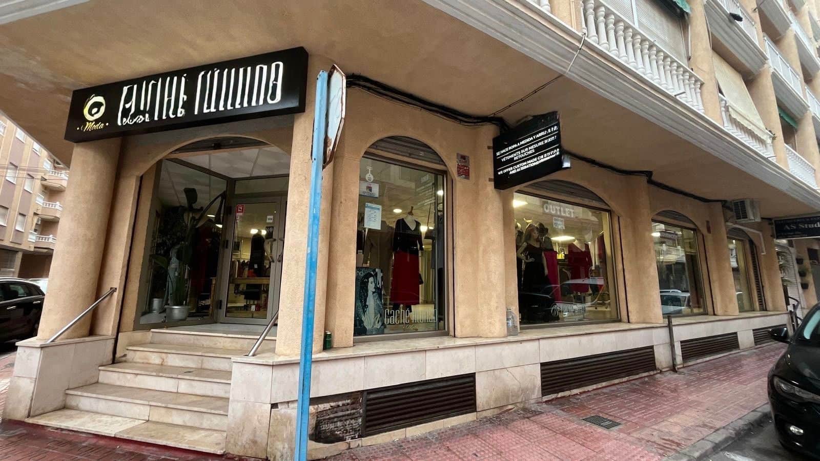 Commerciale in vendita in Torrevieja - 295.000 € (Rif: 9627196)