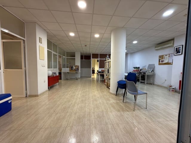 Kaupallinen myytävänä paikassa San Pedro del Pinatar - 144 200 € (Ref: 9629618)