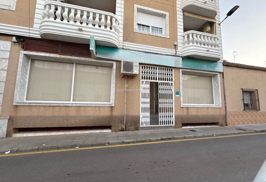 Commercieel te koop in San Pedro del Pinatar - € 144.200 (Ref: 9629618)