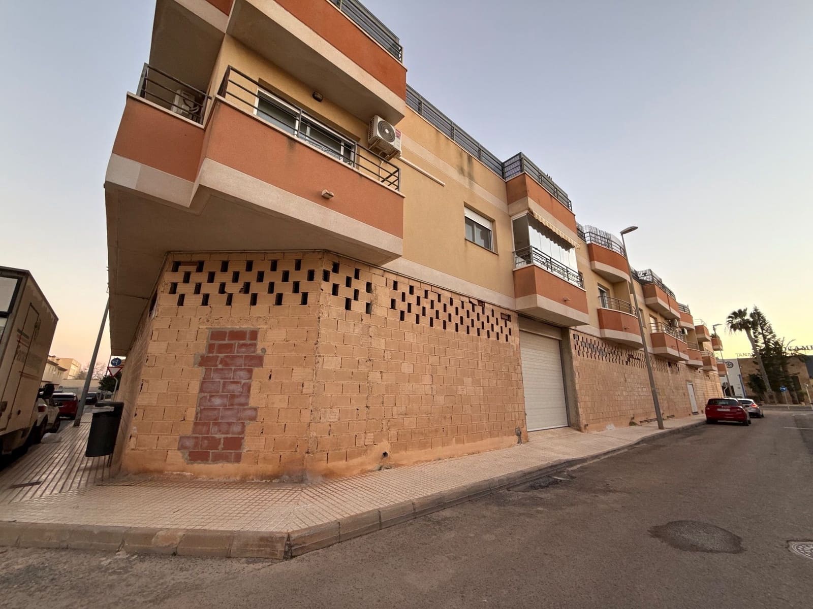 Local Comercial en Pilar de la Horadada en venta con garaje - 379.000 € (Ref: 9629619)