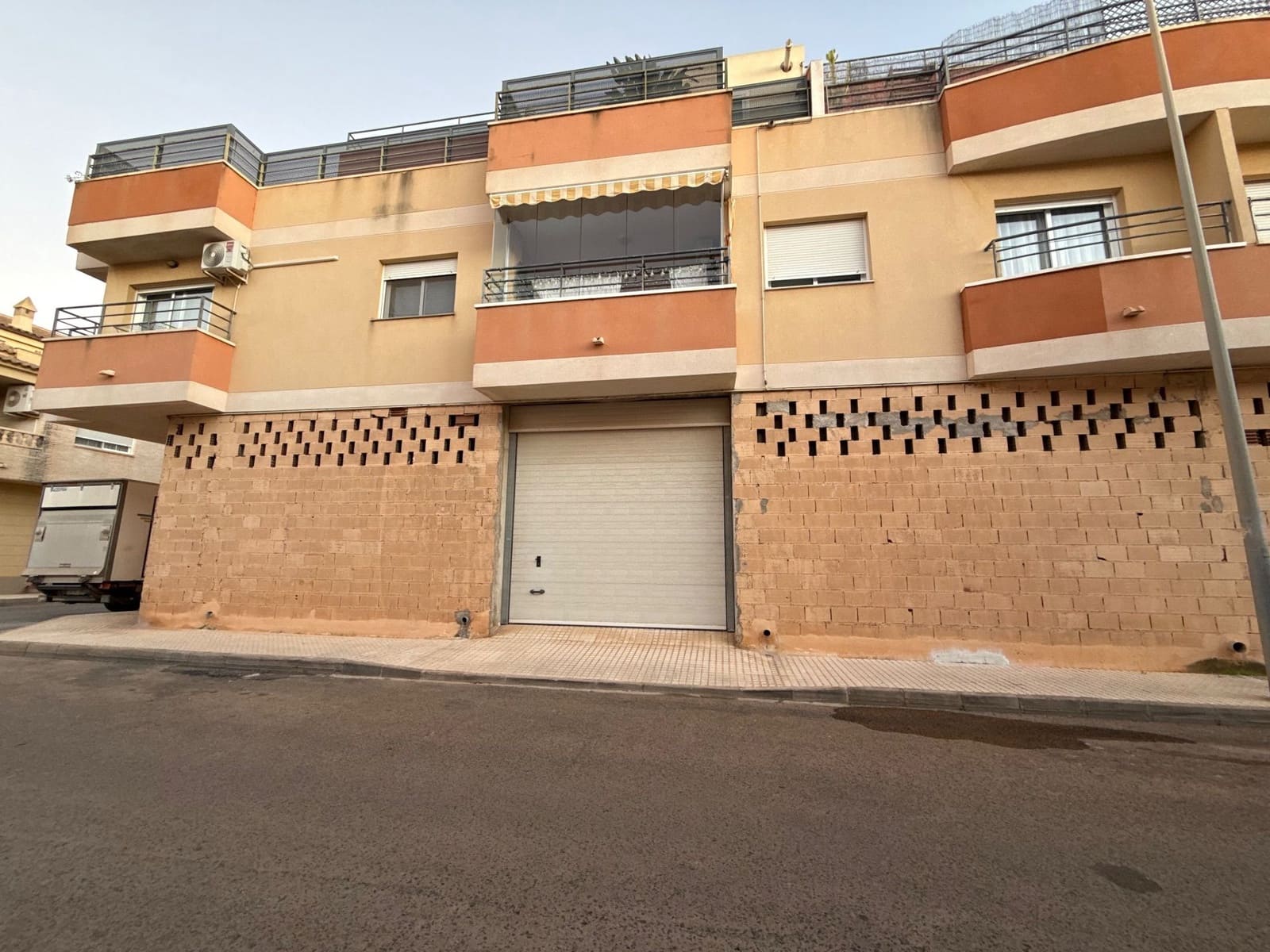 Local Comercial en Pilar de la Horadada en venta con garaje - 379.000 € (Ref: 9629619)