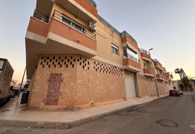 Commercial for sale in Pilar de la Horadada with garage - € 379,000 (Ref: 9629619)