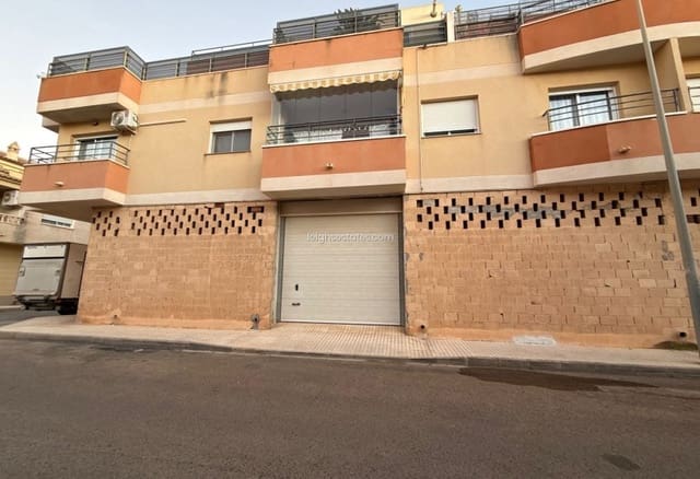 Commercial for sale in Pilar de la Horadada with garage - € 379,000 (Ref: 9629619)
