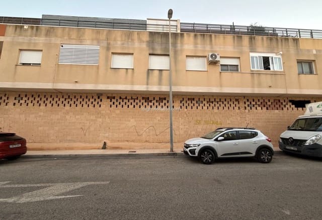 Commercial for sale in Pilar de la Horadada with garage - € 379,000 (Ref: 9629619)