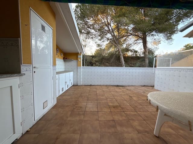 4 makuuhuone Paritalo myytävänä paikassa Dehesa de Campoamor, Orihuela mukana 
autotalli - 425 000 € (Ref: 9636438)