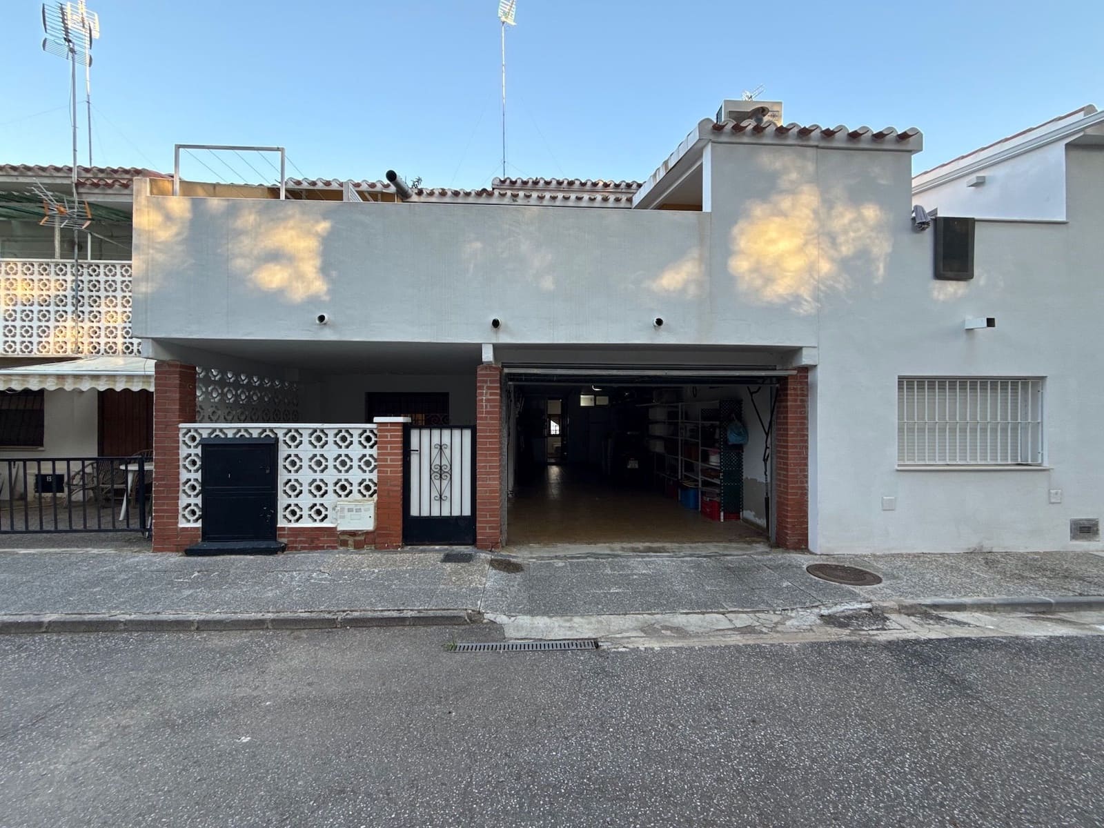 4 makuuhuone Paritalo myytävänä paikassa Dehesa de Campoamor mukana 
autotalli - 425 000 € (Ref: 9636438)