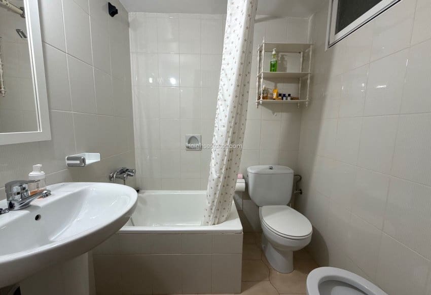 4 bedroom Townhouse for sale in Dehesa de Campoamor with garage - € 425,000 (Ref: 9636438)