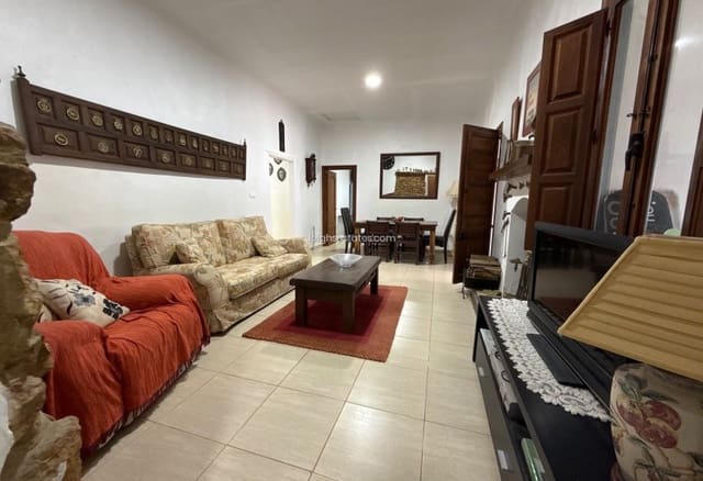 4 slaapkamer Villa te koop in Pilar de la Horadada met zwembad garage - € 335.000 (Ref: 9647699)