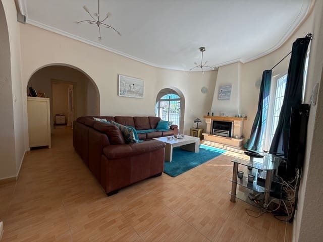 3 soveværelse Villa til salg i Mil Palmeras, Pilar de la Horadada med swimmingpool garage - € 325.000 (Ref: 9651227)