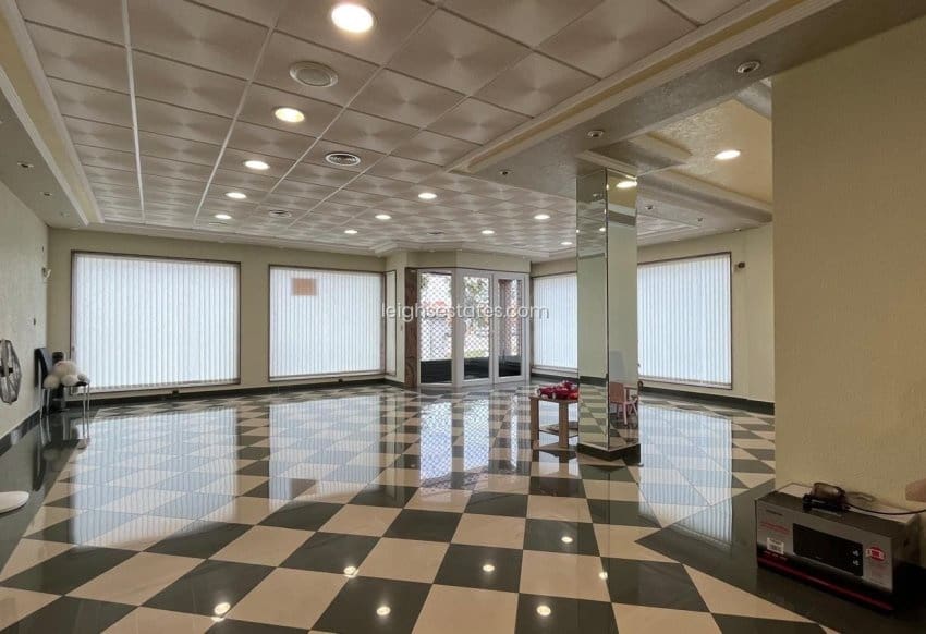 Local Comercial de 4 habitaciones en Los Alcázares en venta - 455.000 € (Ref: 9672294)