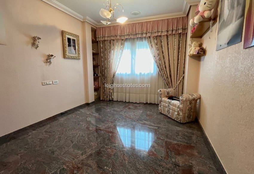 Local Comercial de 4 habitaciones en Los Alcázares en venta - 455.000 € (Ref: 9672294)